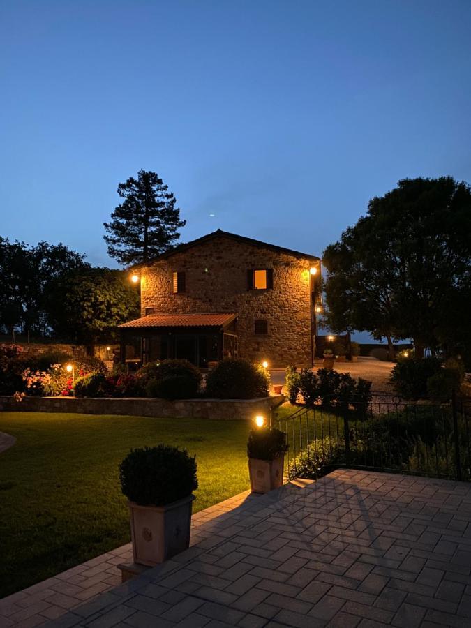 La Luna Di Mezzanotte Fratta Todina المظهر الخارجي الصورة